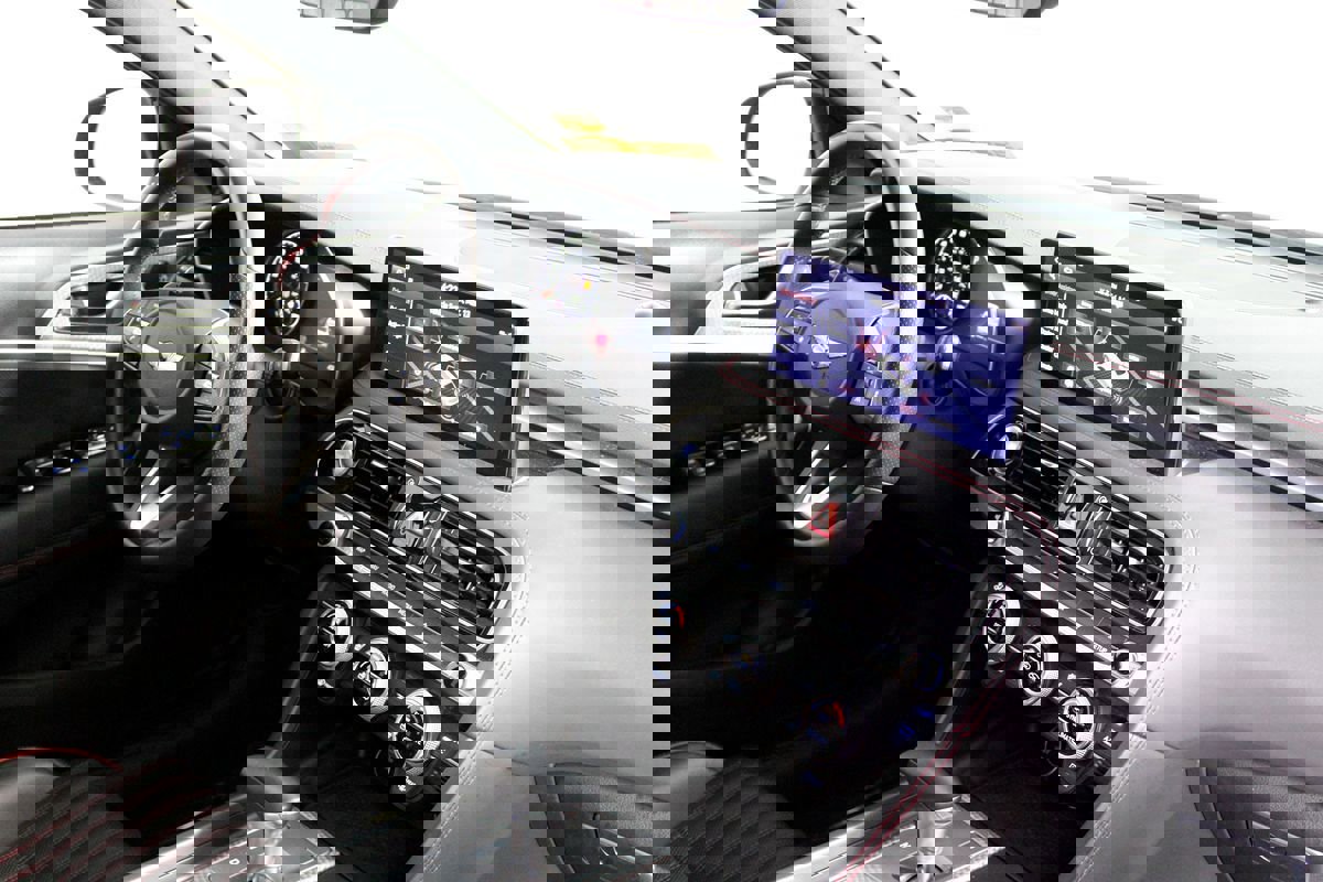 Used 2023 Genesis G70 2.0T w/ Sport Prestige Package image 13