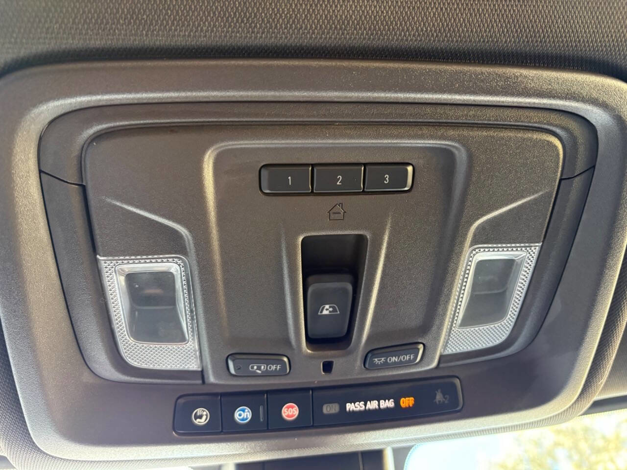 Used 2023 GMC Sierra 2500 Denali image 32