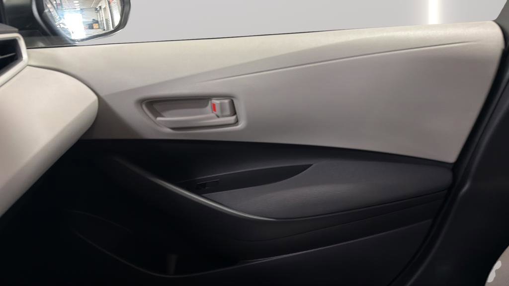 Used 2025 Toyota Corolla LE w/ LE Premium Package image 13