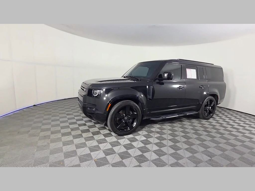 Used 2025 Land Rover Defender 130 X-Dynamic SE image 49