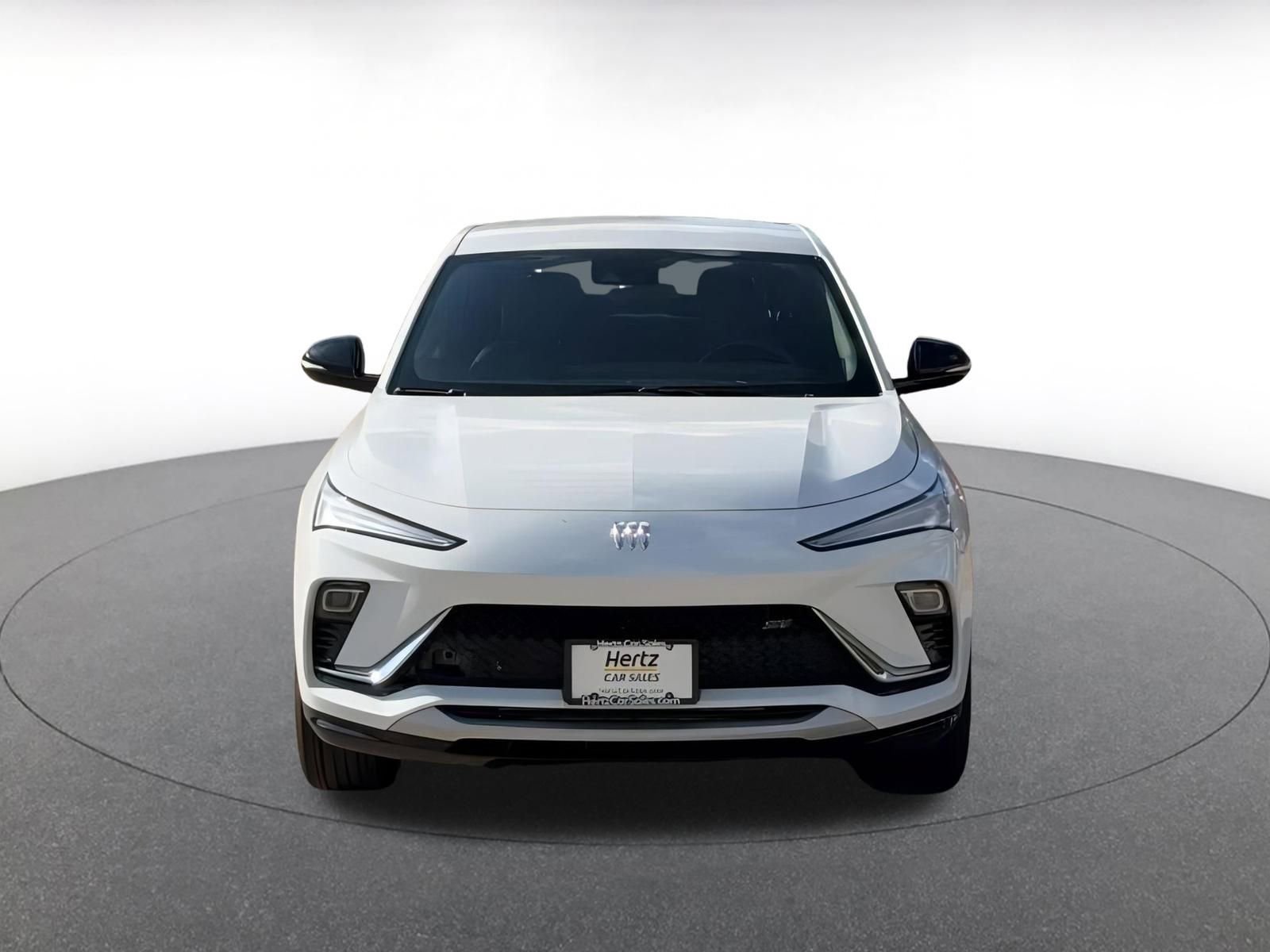 Used 2025 Buick Envista Sport Touring image 4