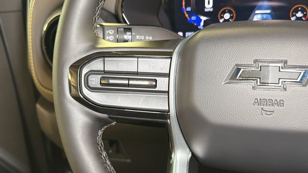 Used 2025 Chevrolet Colorado ZR2 w/ Technology Package image 26