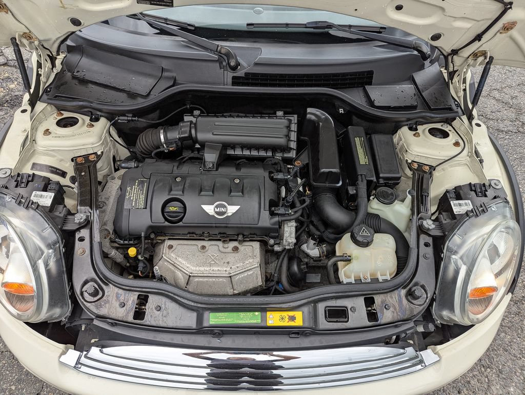Used 2011 MINI Cooper Convertible FWD image 40