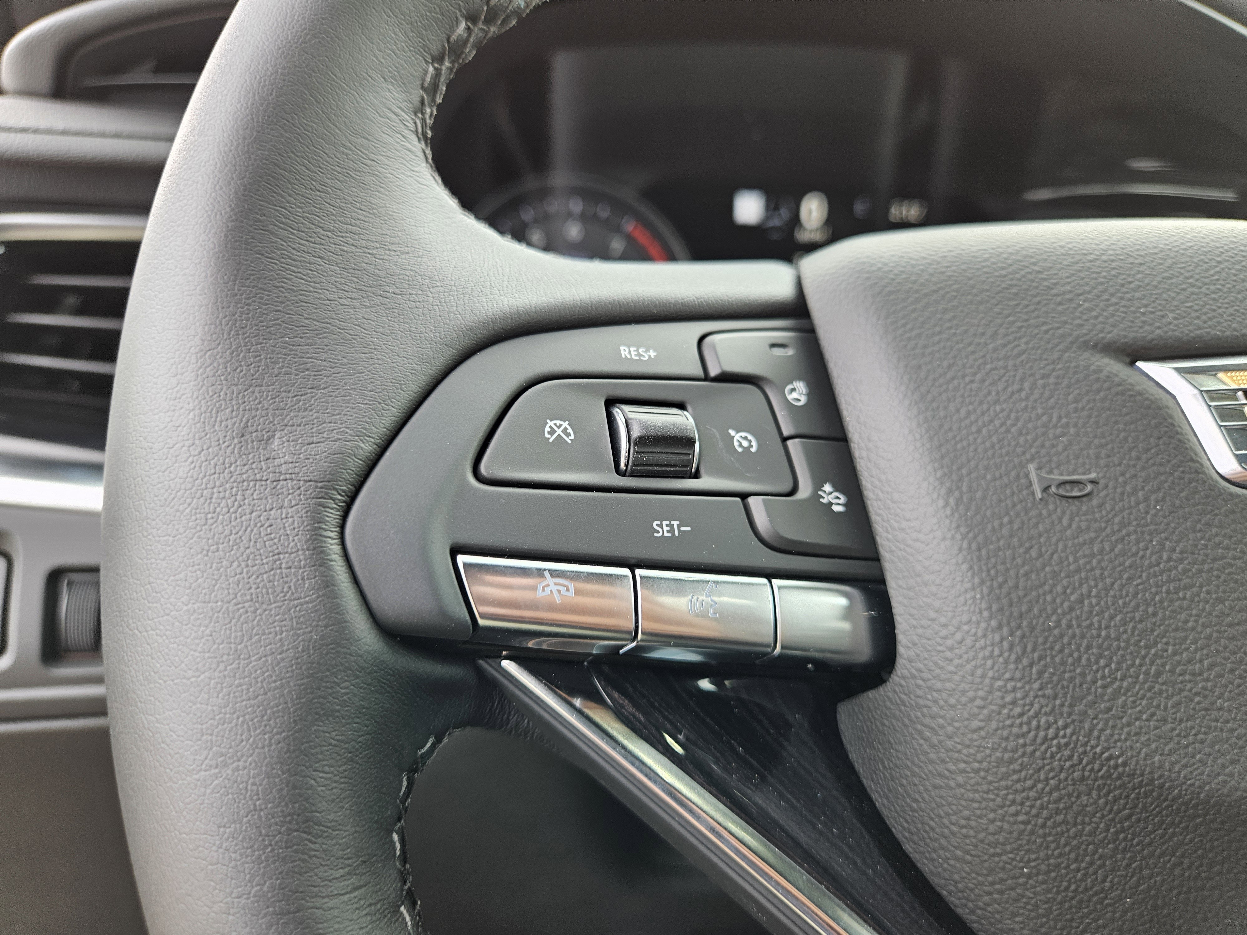 New 2025 Cadillac XT6 Premium Luxury w/ Technology Package FWD image 33