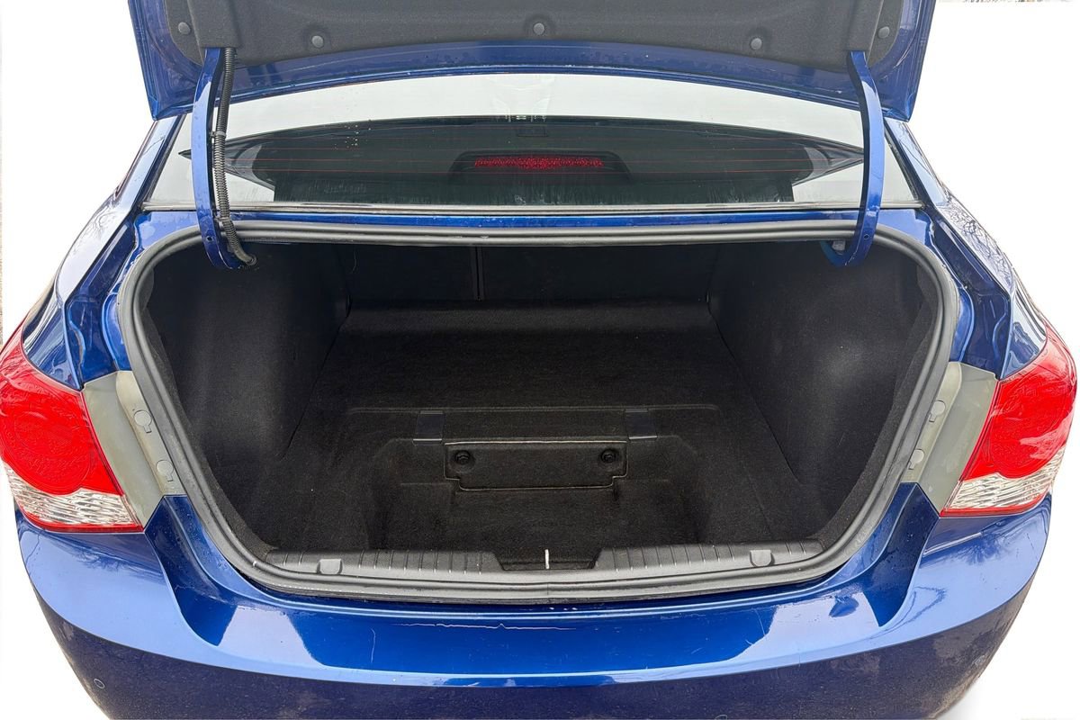 Used 2012 Chevrolet Cruze Eco image 11