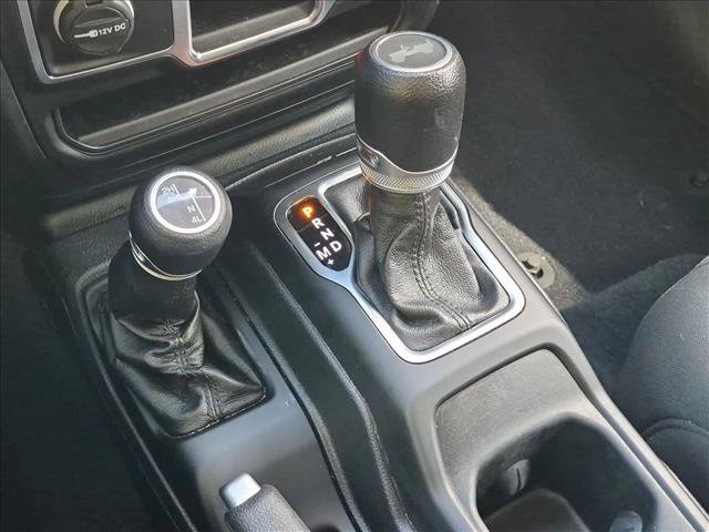 Used 2020 Jeep Wrangler Unlimited Sport AWD/4WD image 12