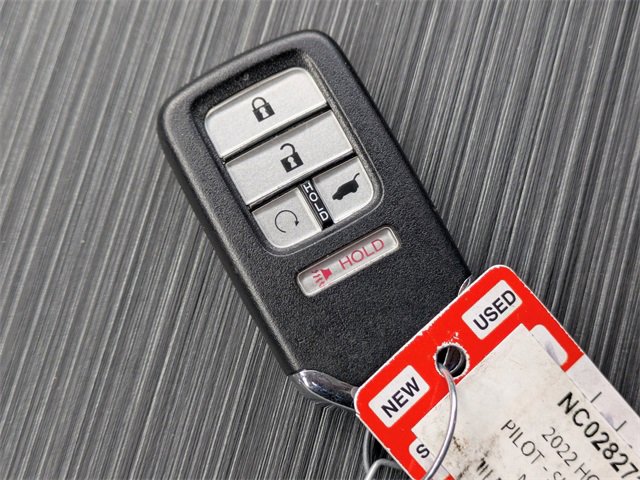 Used 2022 Honda Pilot Touring image 35