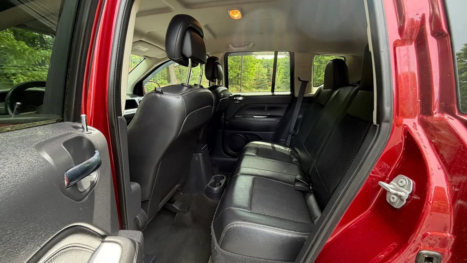 Used 2016 Jeep Compass Latitude AWD/4WD image 19