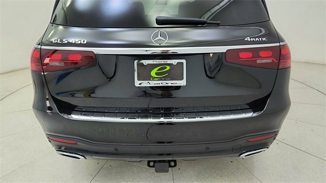 Used 2025 Mercedes-Benz GLS 450 4MATIC image 11