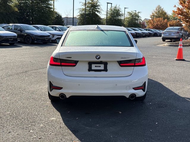 Used 2020 BMW 330i xDrive Sedan w/ Convenience Package AWD/4WD image 3