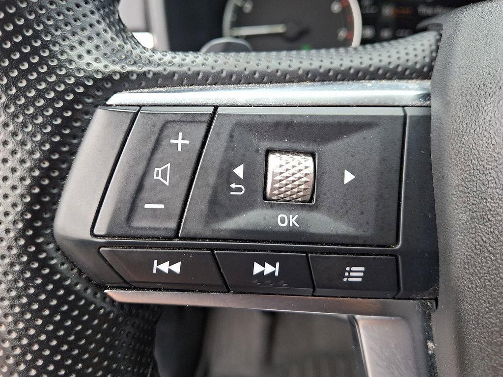 Used 2024 Mitsubishi Outlander SE Black Edition image 22