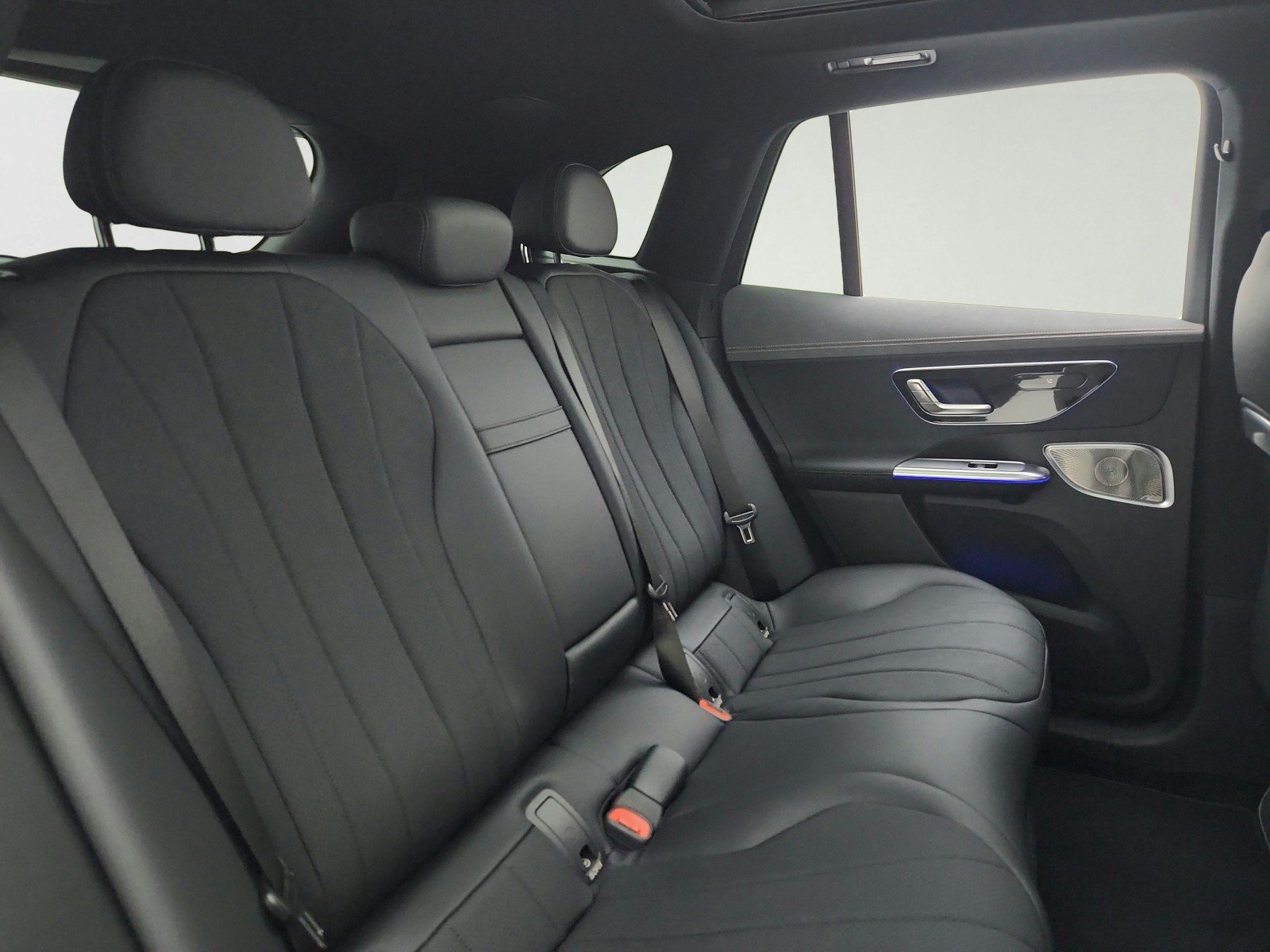 New 2026 Mercedes-Benz EQE 320 4MATIC SUV image 21