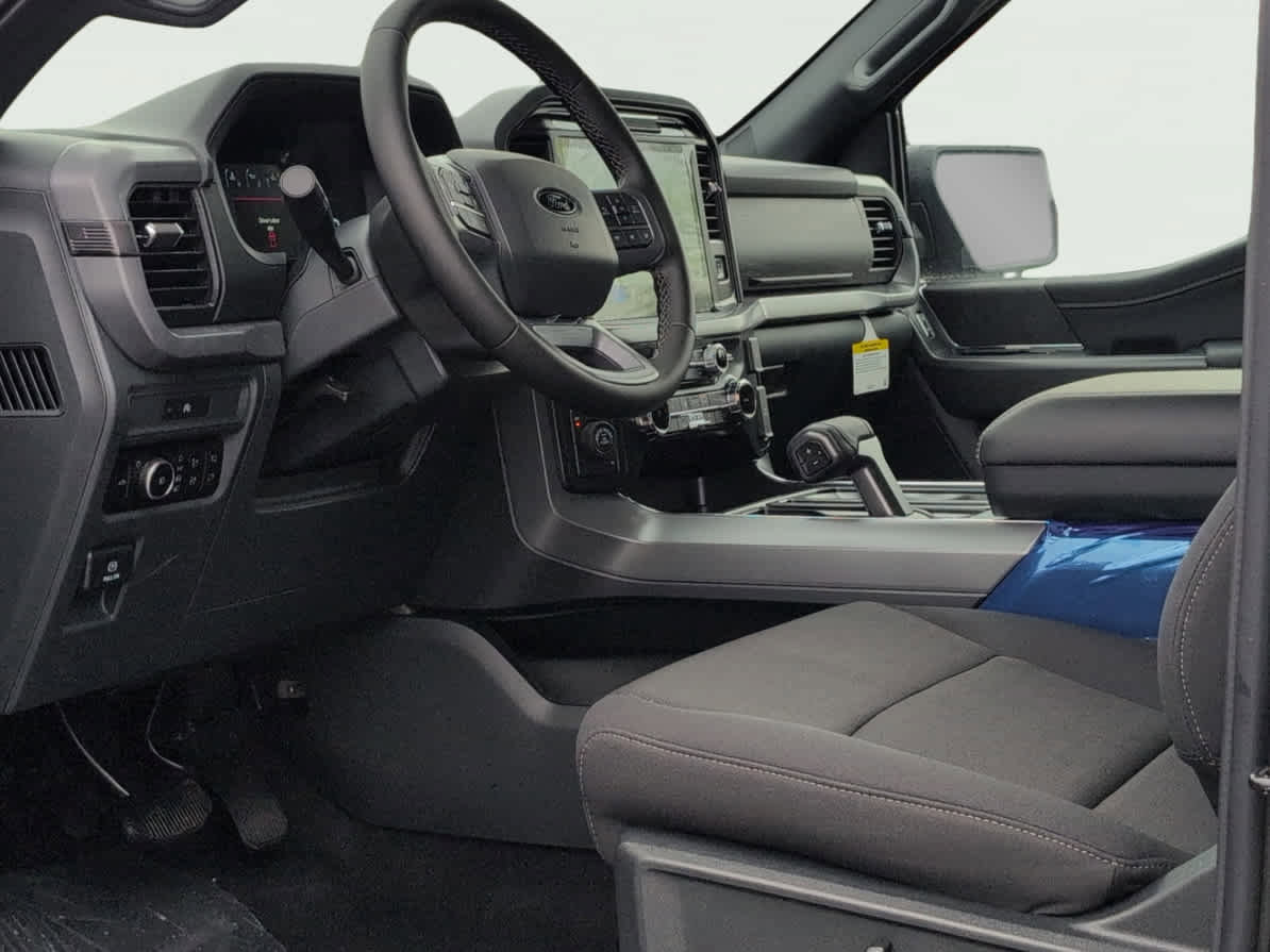 New 2025 Ford F150 XLT w/ Equipment Group 302A MID image 8