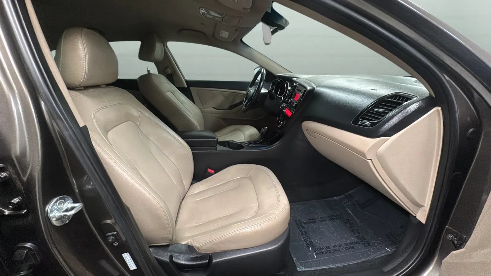 Used 2011 Kia Optima EX FWD image 22