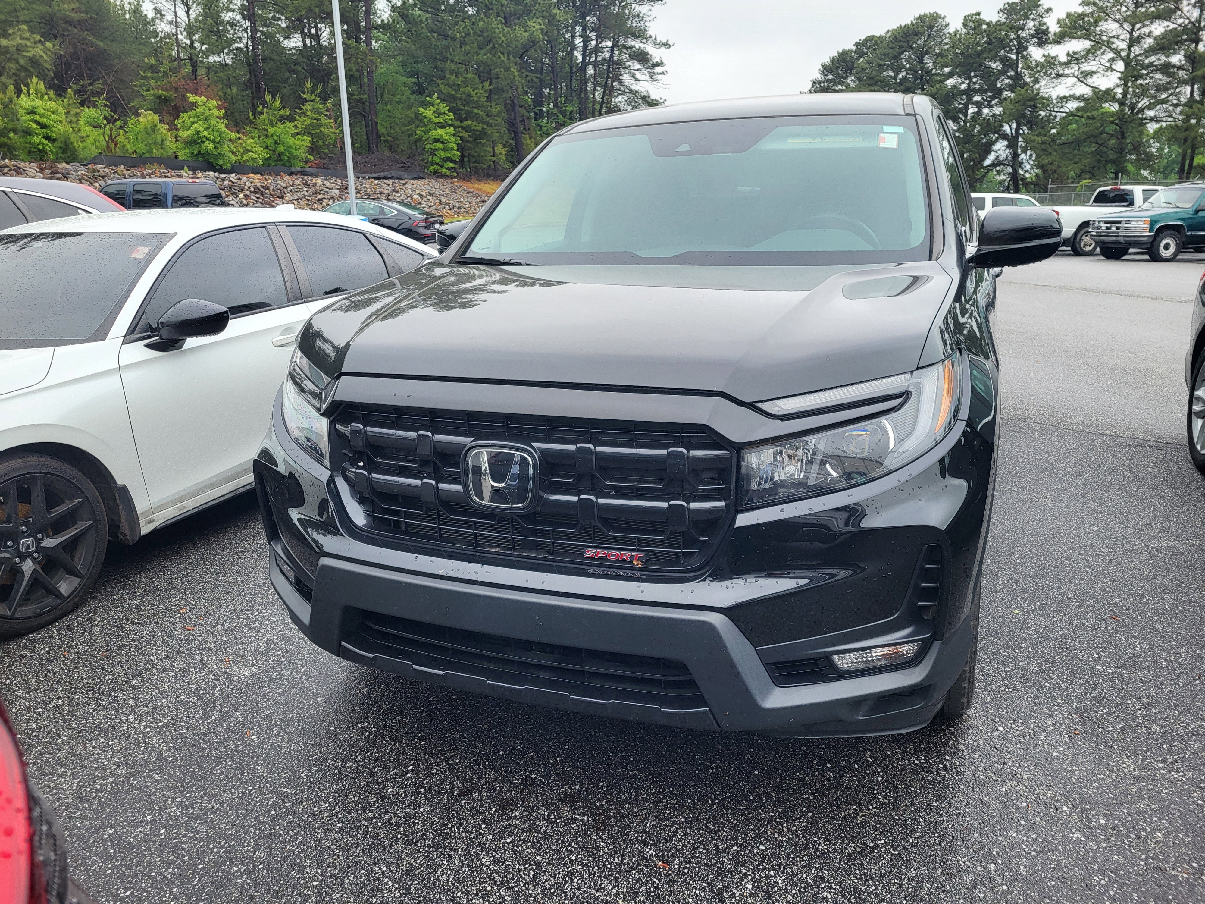 Used 2024 Honda Ridgeline Sport image 2