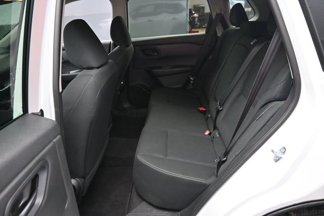 Used 2024 Nissan Rogue S AWD/4WD image 13
