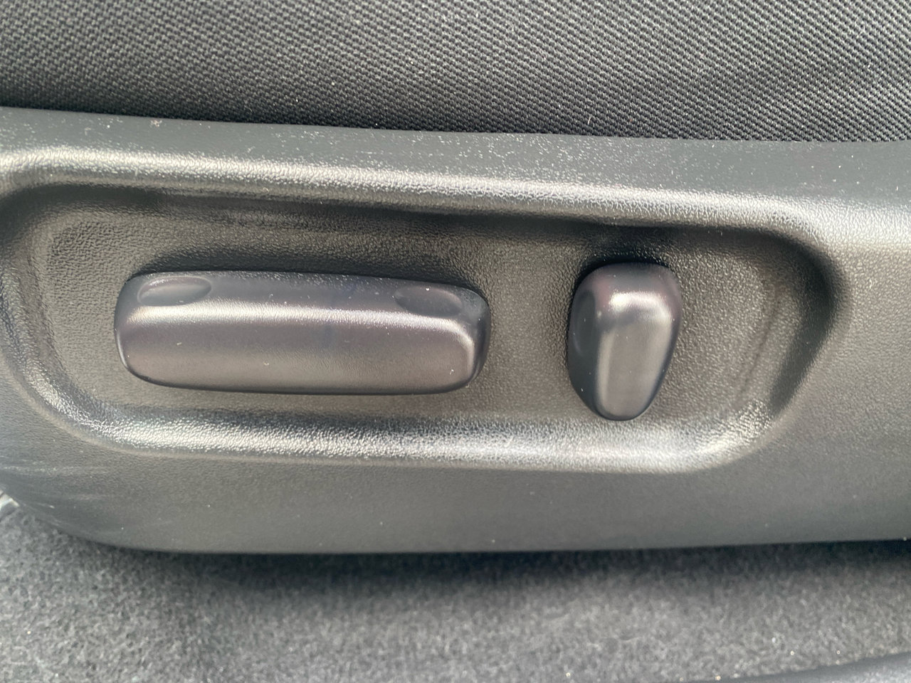 Used 2022 Toyota Tacoma TRD Off-Road image 14