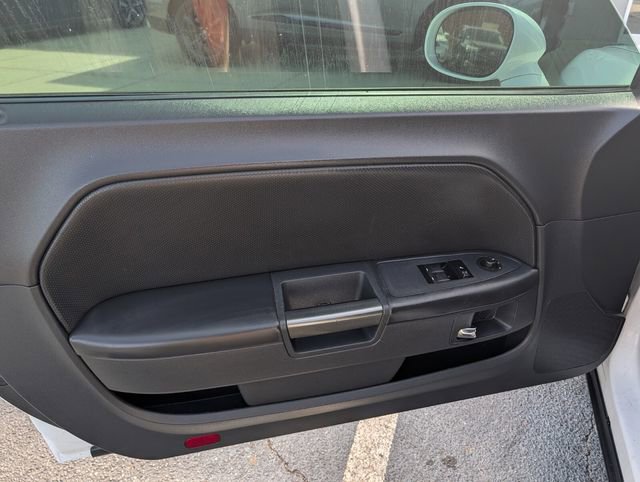 Used 2014 Dodge Challenger SXT RWD image 20