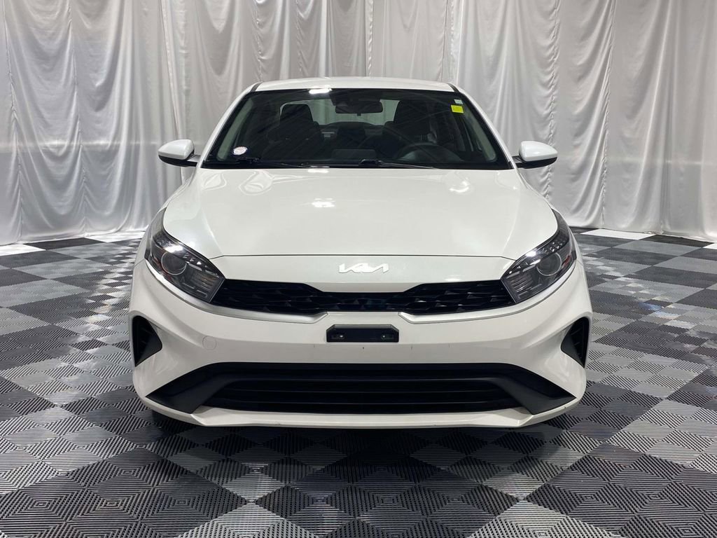 Used 2023 Kia Forte LXS image 6