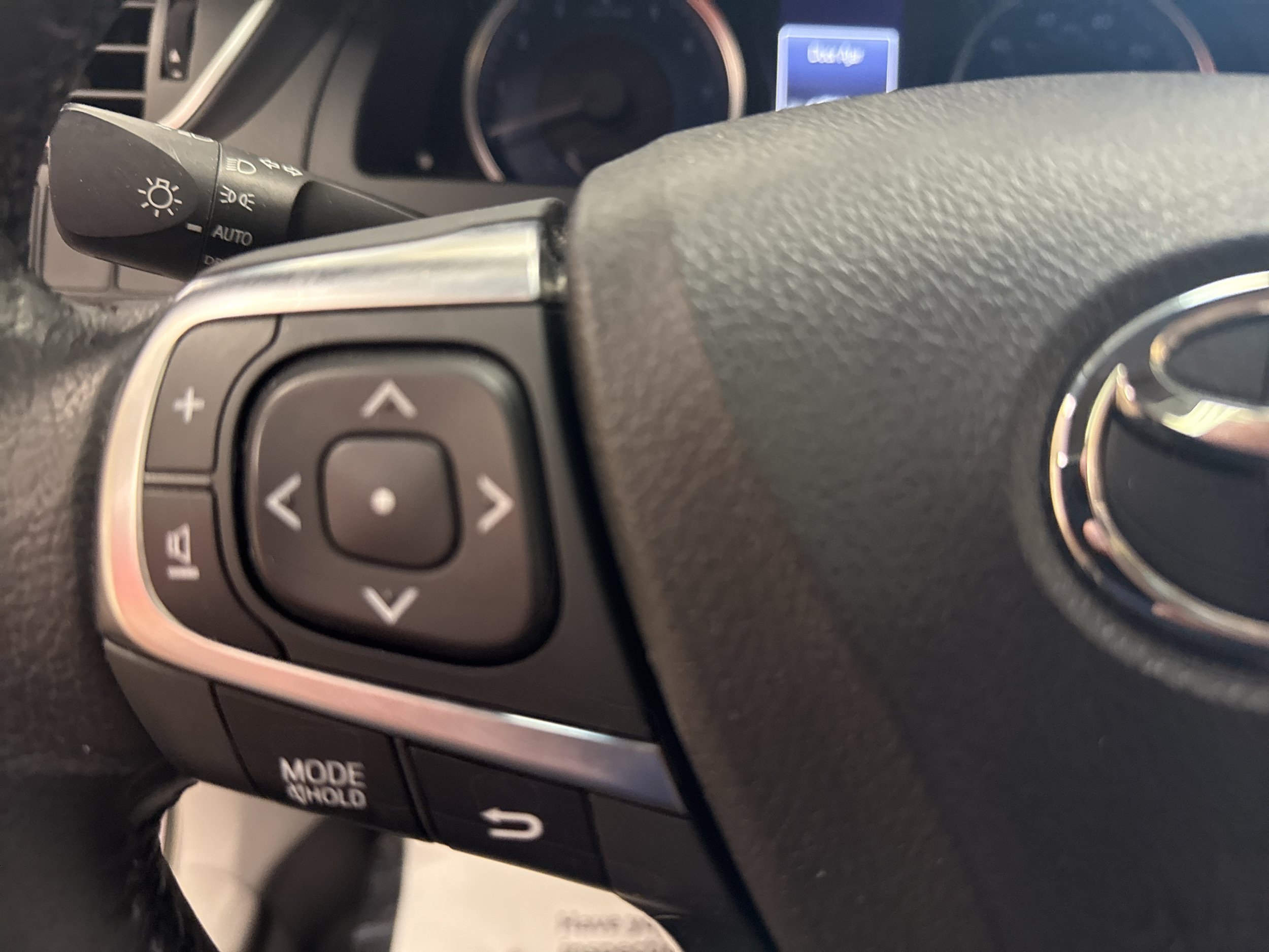 Used 2015 Toyota Camry XLE FWD image 29