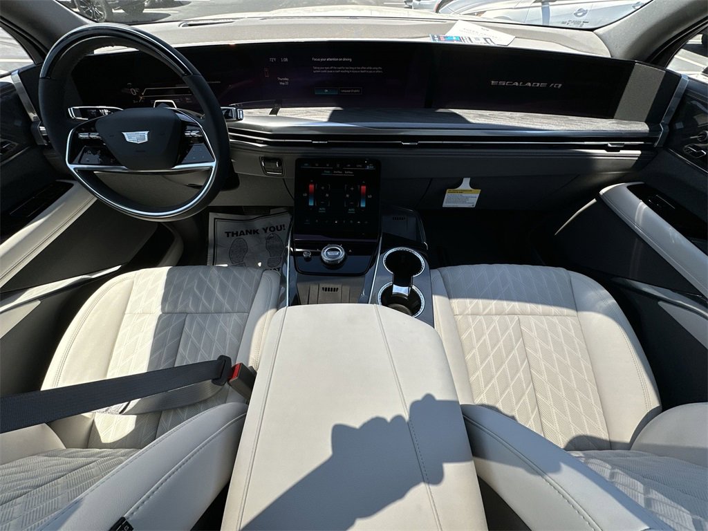 New 2025 Cadillac Escalade IQ Luxury 1 w/ Smart Trailering package image 21