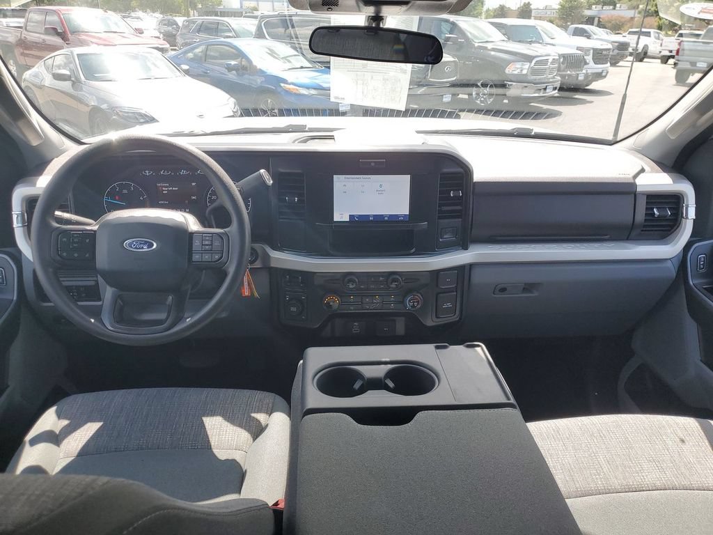 Used 2025 Ford F250 XLT AWD/4WD image 10