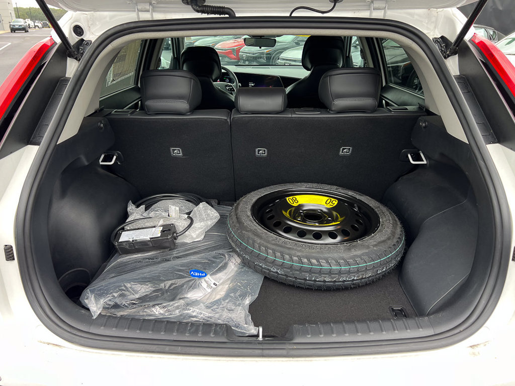 Certified 2024 Kia Niro EX w/ EX Cold Weather Package FWD image 8