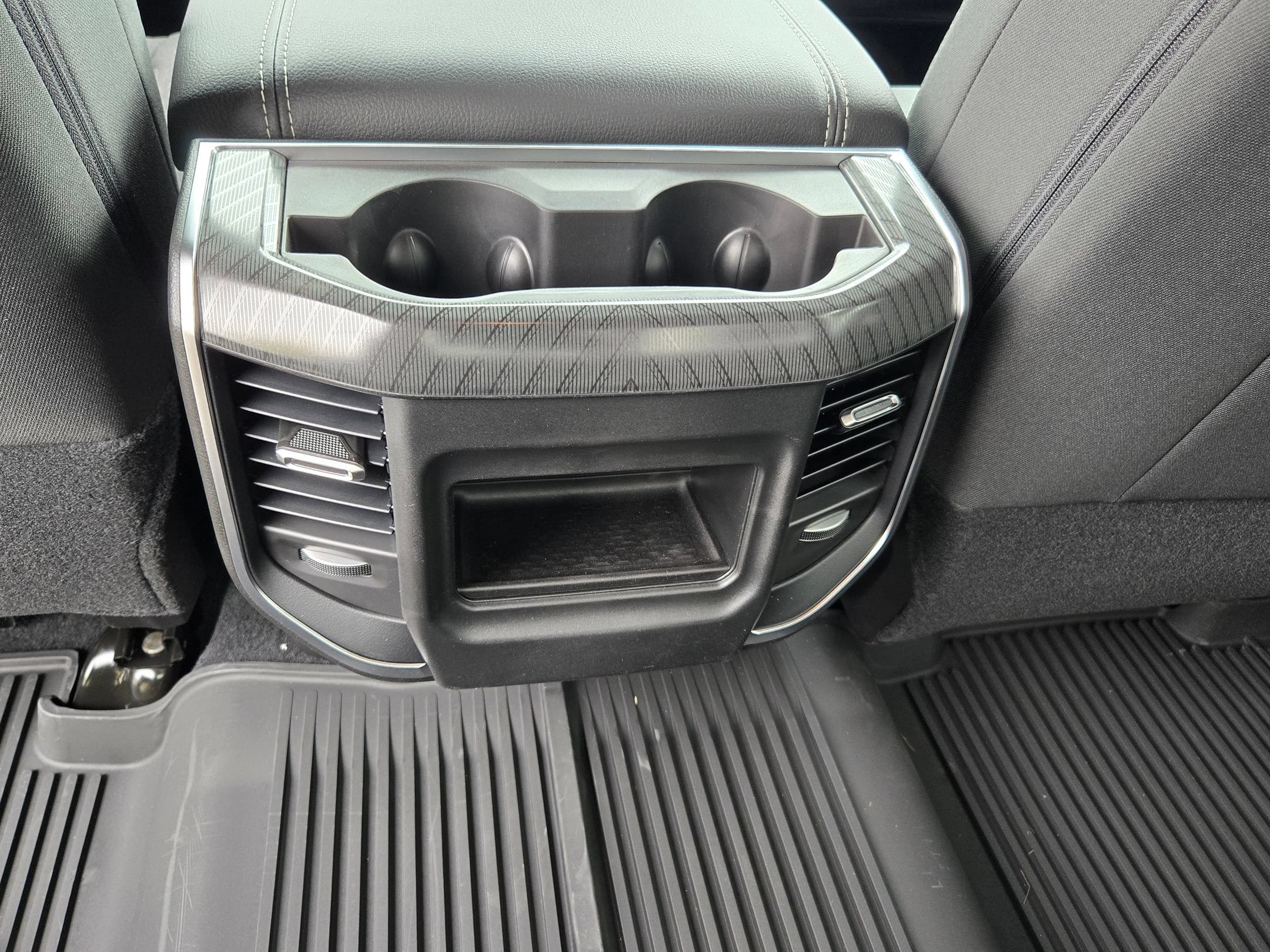 New 2026 RAM 2500 Big Horn AWD/4WD image 23