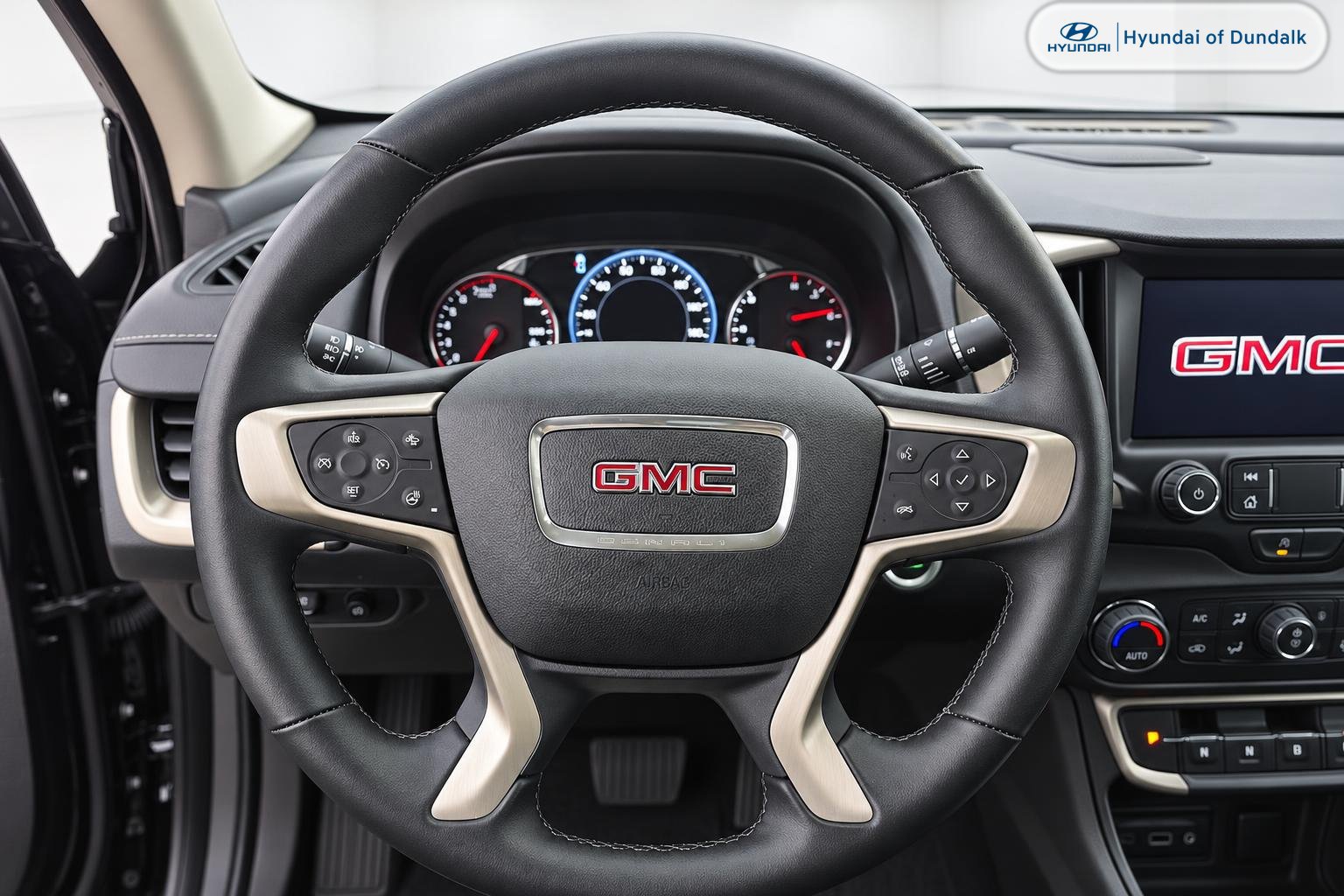 Used 2024 GMC Terrain Denali AWD/4WD image 10