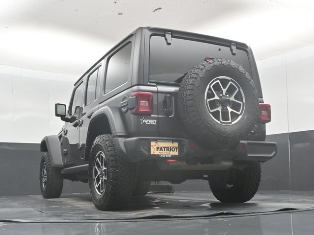 Used 2024 Jeep Wrangler Unlimited Rubicon w/ Technology Group AWD/4WD image 49
