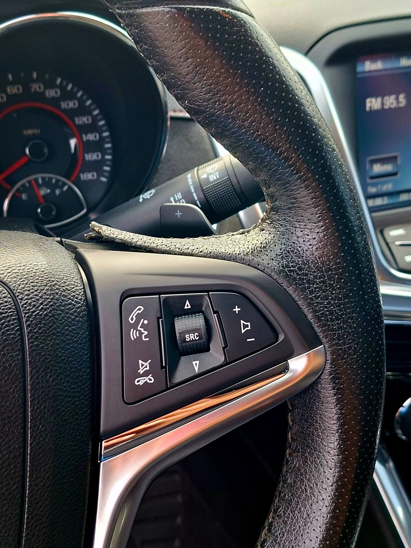 Used 2015 Chevrolet SS image 23