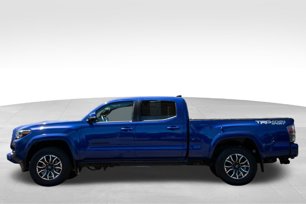 Used 2023 Toyota Tacoma TRD Sport w/ TRD Premium Sport Package AWD/4WD image 6