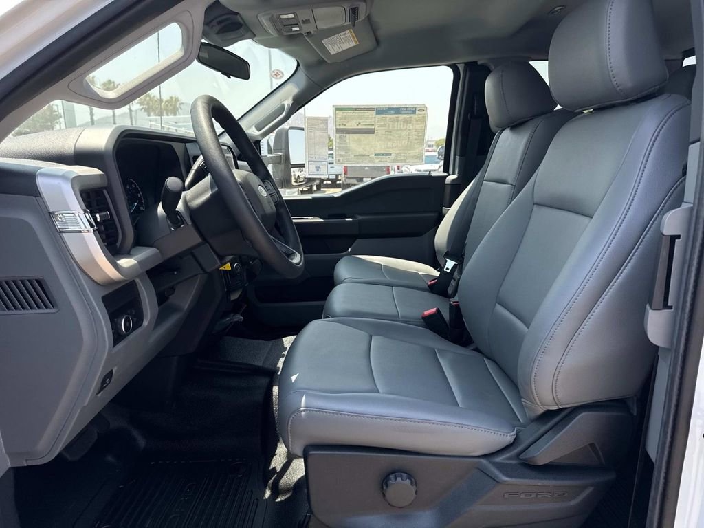 New 2025 Ford F350 XL w/ XL Chrome Package image 12