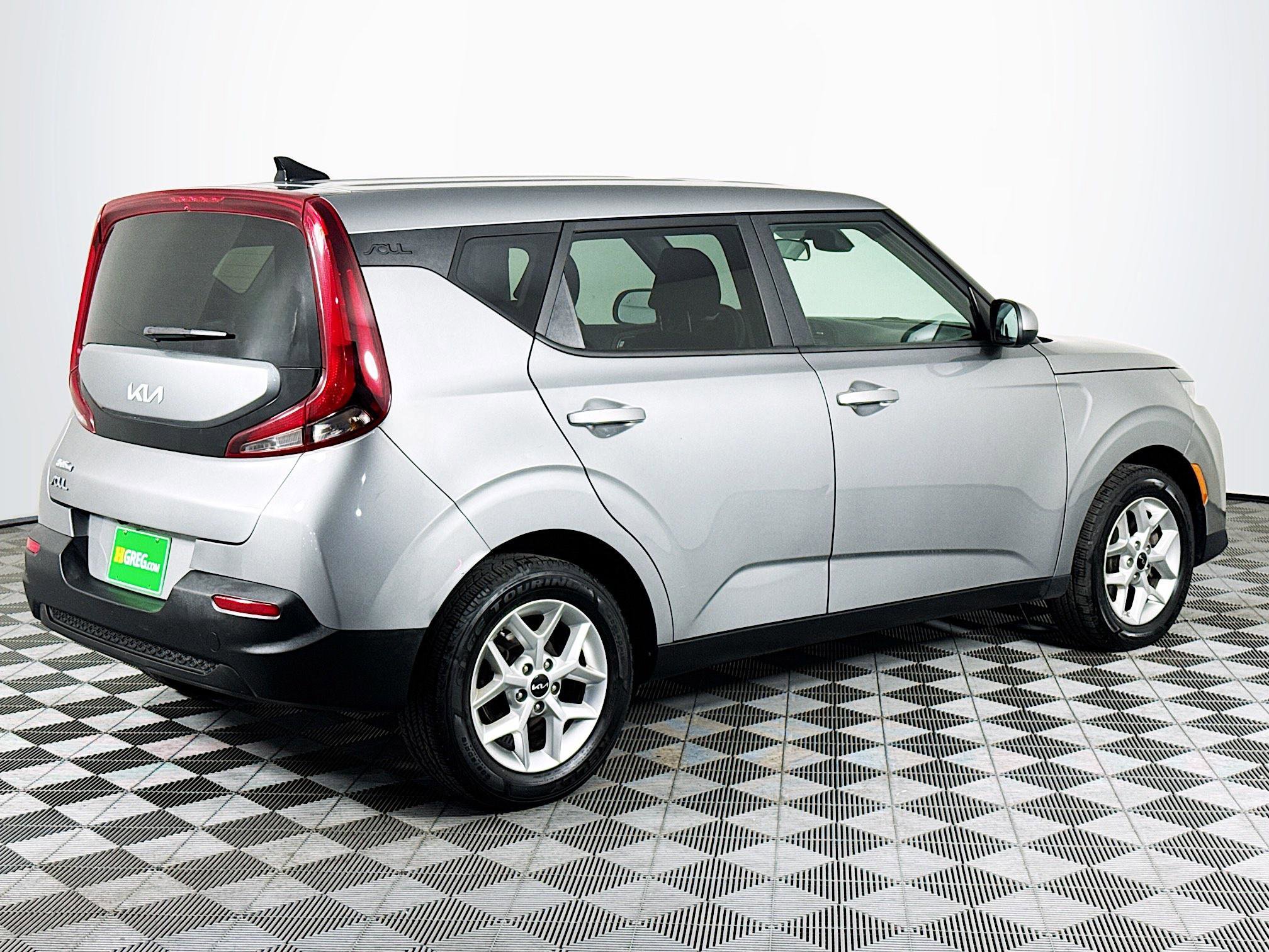 Used 2022 Kia Soul LX w/ Technology Package image 10