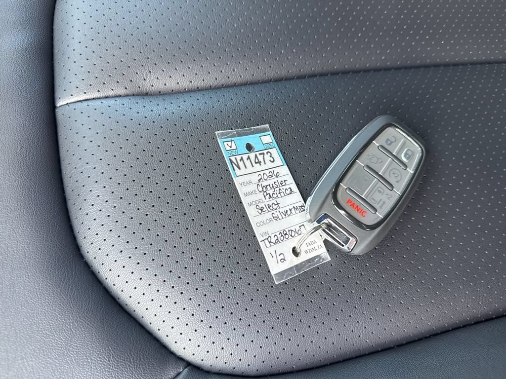 New 2026 Chrysler Pacifica Select AWD/4WD image 28