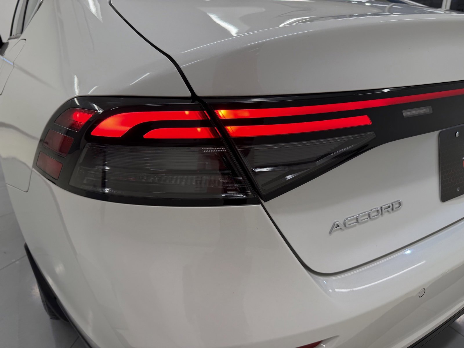 Used 2025 Honda Accord EX-L image 54