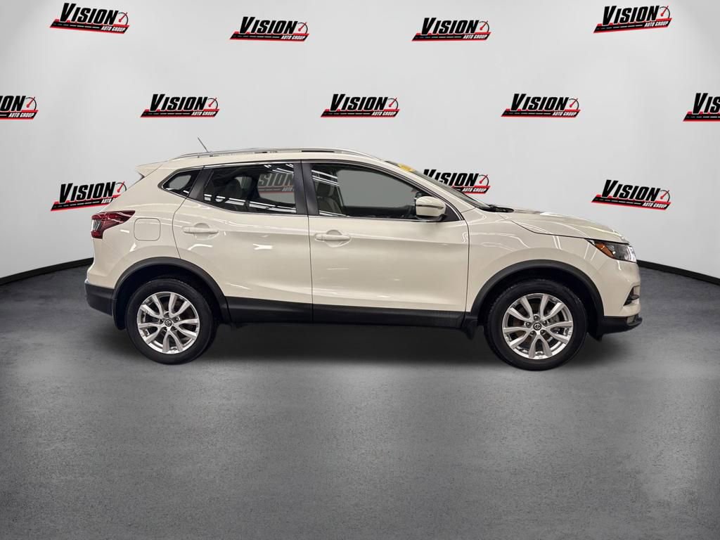 Used 2020 Nissan Rogue Sport SV w/ All-Weather Package AWD/4WD image 4