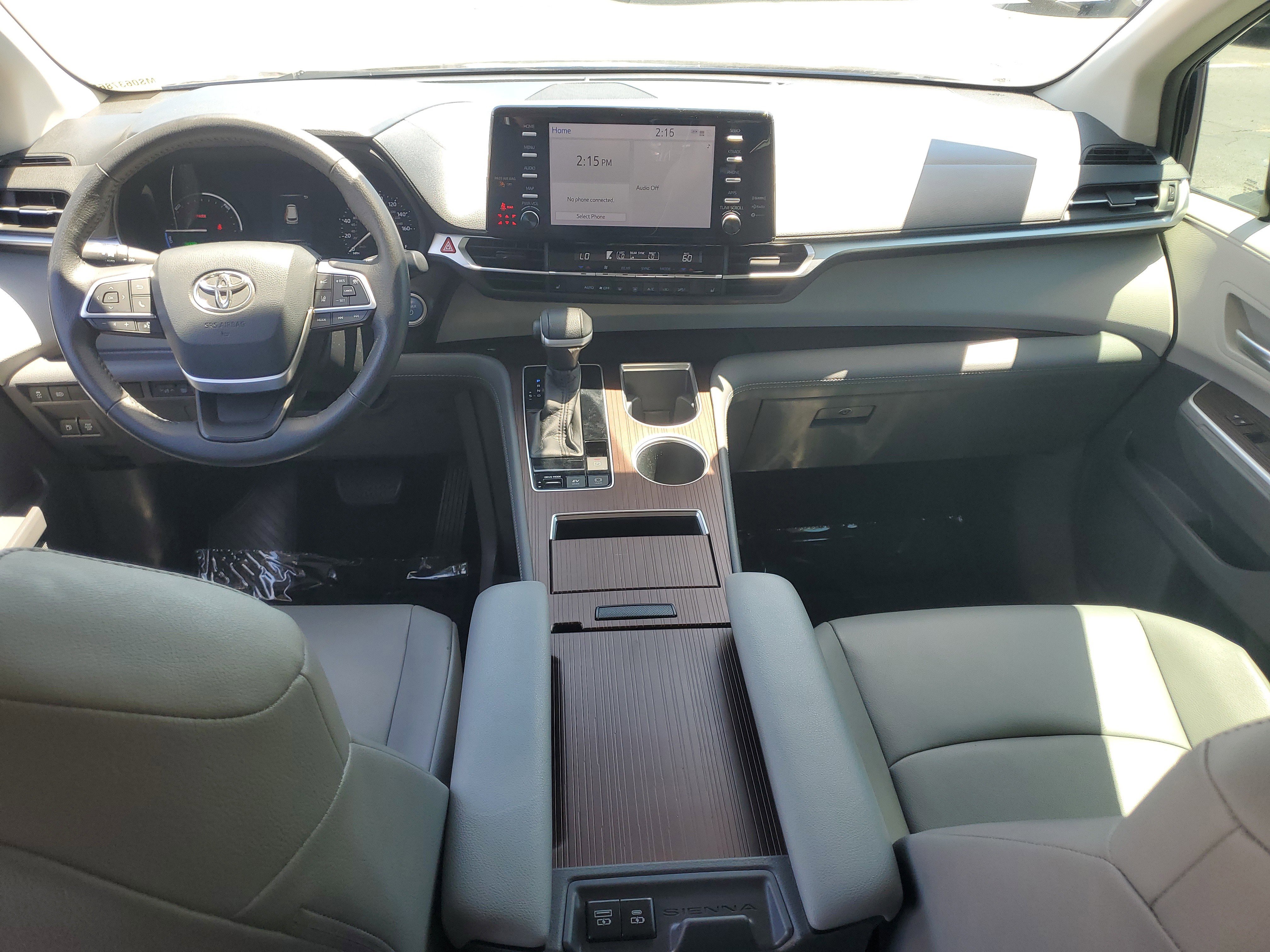 Certified 2021 Toyota Sienna XLE FWD image 14