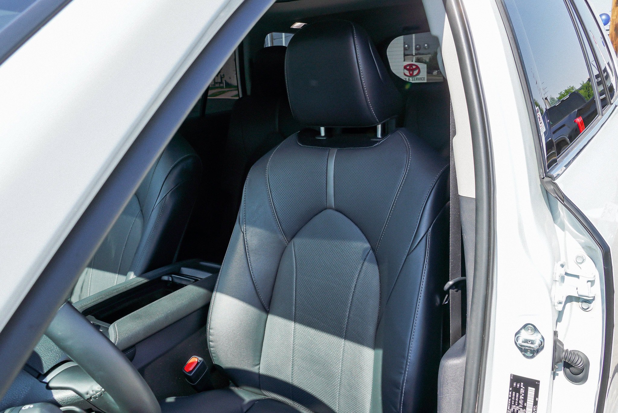 Certified 2025 Toyota Grand Highlander AWD image 17