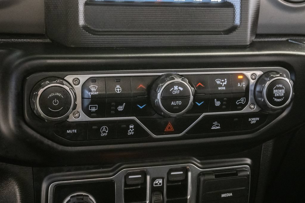 Used 2022 Jeep Wrangler Unlimited Sport AWD/4WD image 19