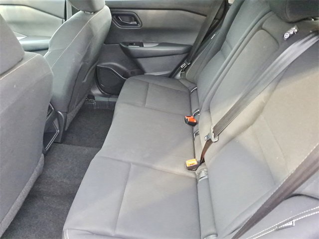 Used 2024 Nissan Rogue S image 23