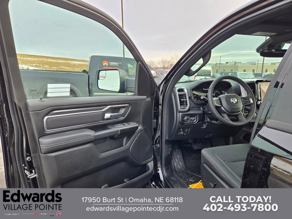 New 2026 RAM 1500 Big Horn AWD/4WD image 9