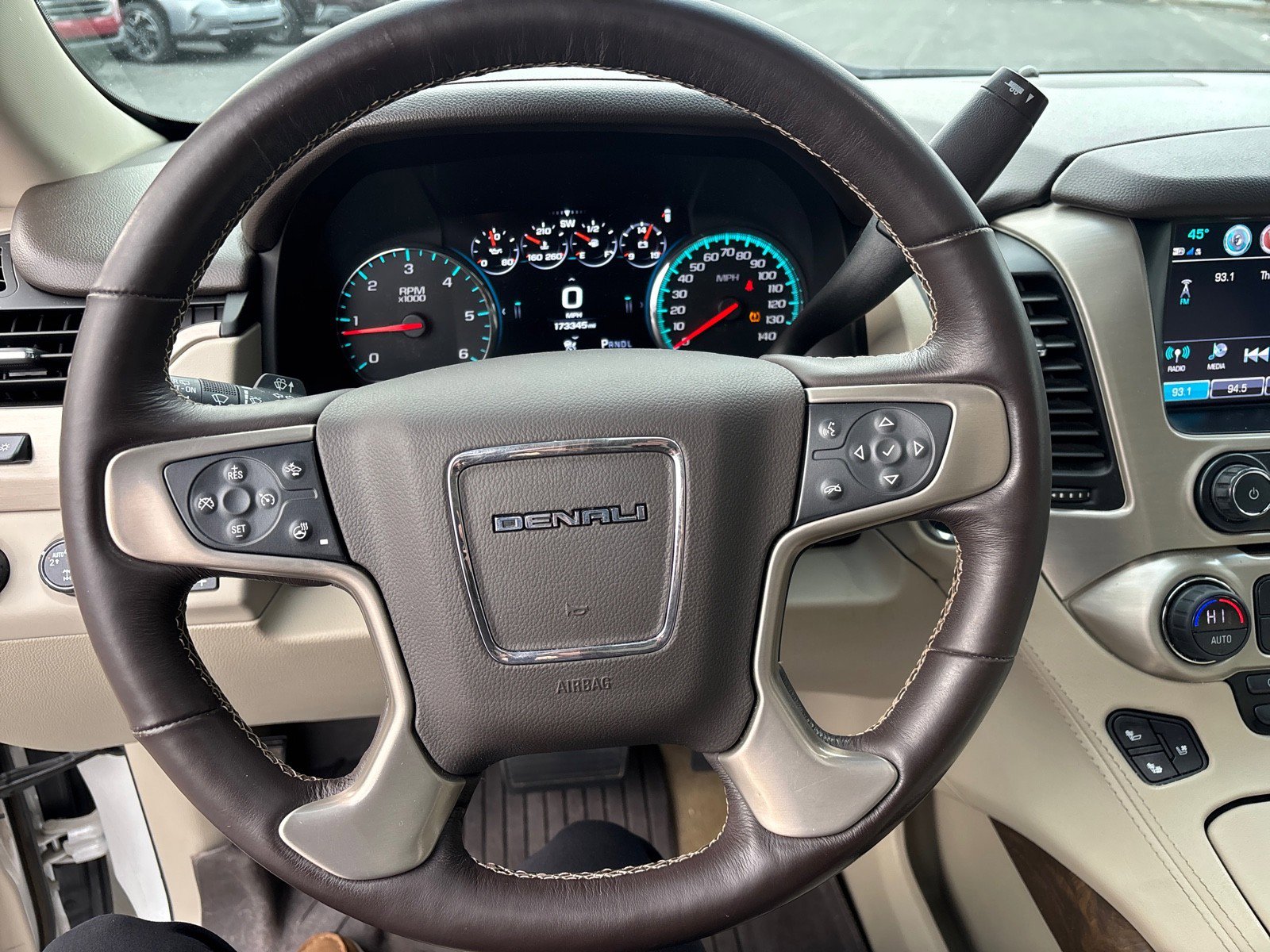 Used 2018 GMC Yukon Denali w/ Denali Ultimate Package image 17