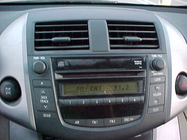 Used 2006 Toyota RAV4 Limited AWD/4WD image 19