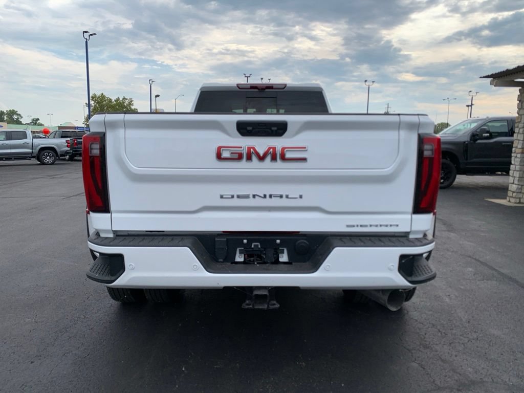 Used 2024 GMC Sierra 3500 Denali w/ Denali Reserve Package AWD/4WD image 4