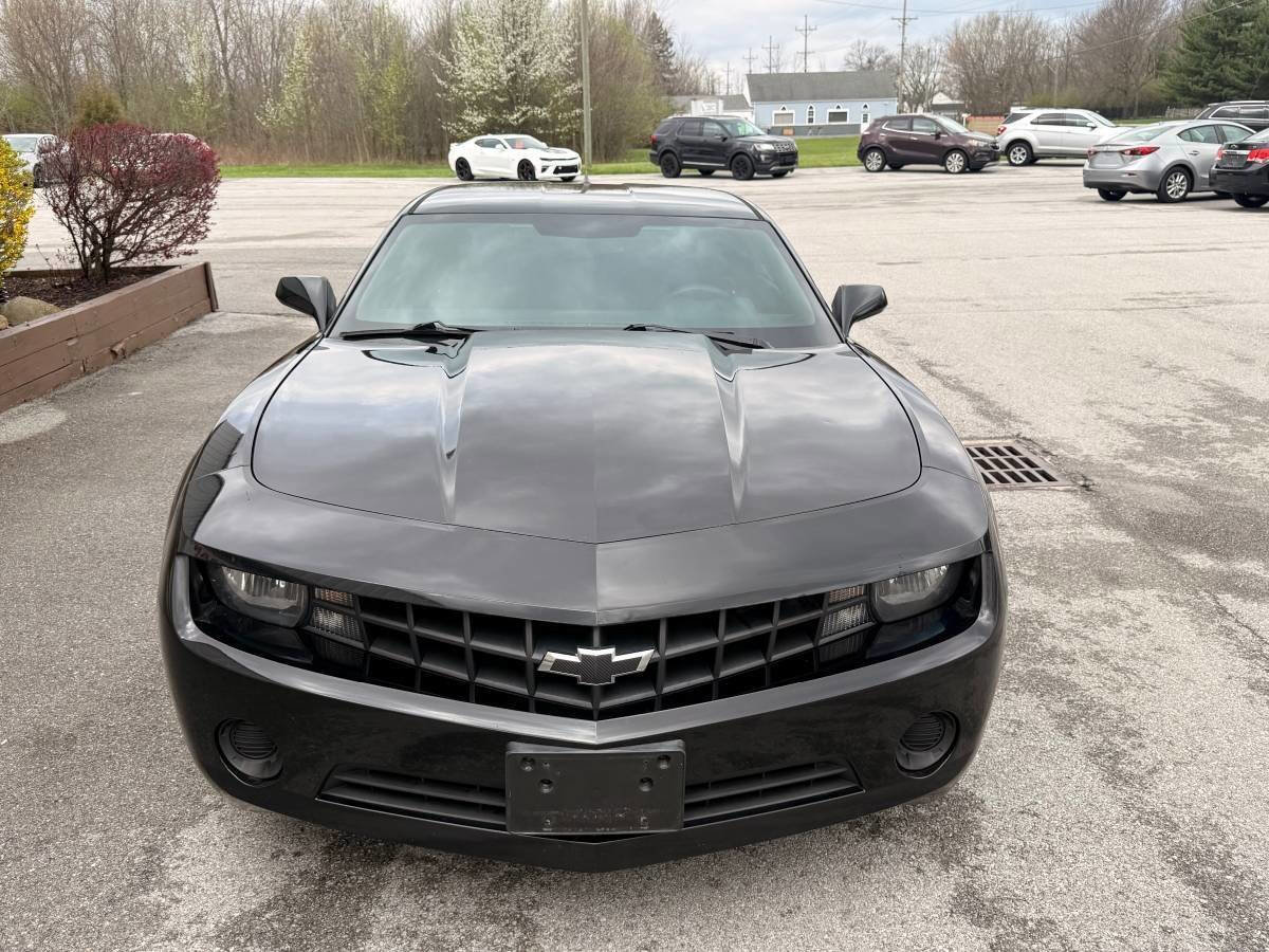Used 2013 Chevrolet Camaro LS RWD image 3