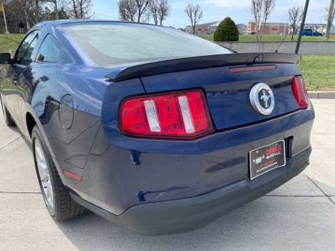 Used 2010 Ford Mustang Coupe image 82