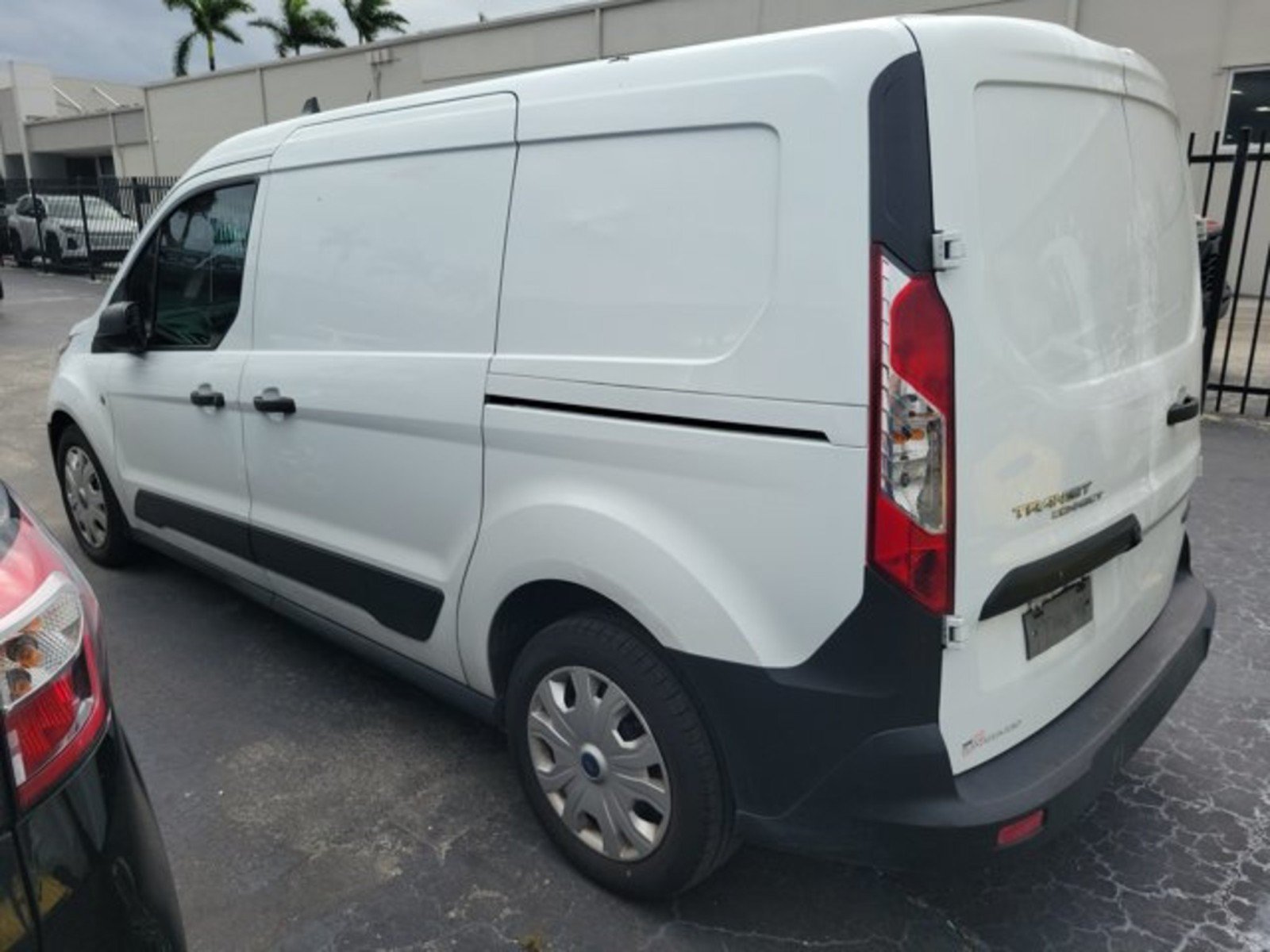 Used 2022 Ford Transit Connect XL FWD image 8