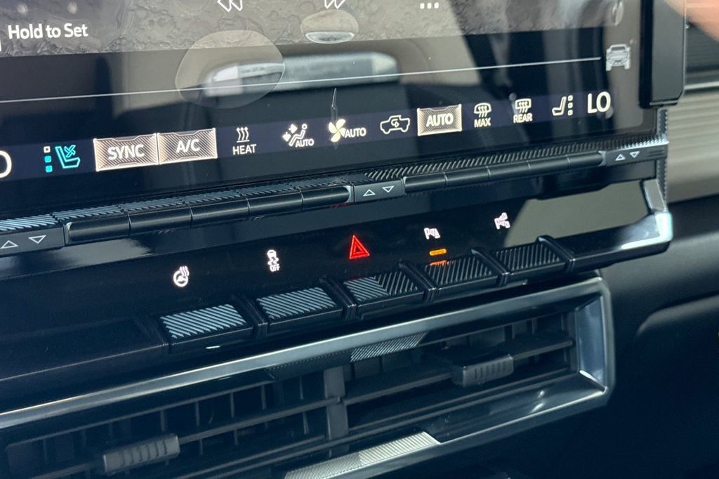 New 2026 GMC Hummer EV 4x4 Crew Cab image 18