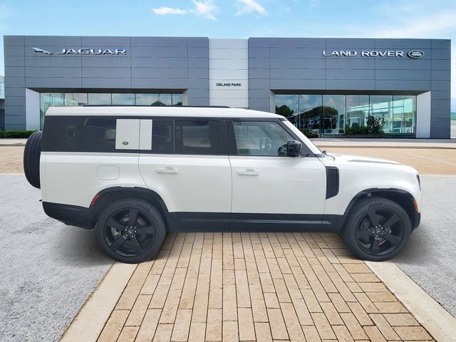 Certified 2023 Land Rover Defender 130 X-Dynamic SE AWD/4WD image 6